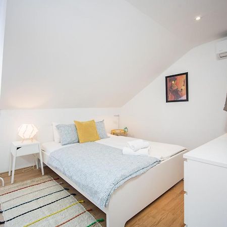 Top-Floor Apartment In Trogir Center Exterior photo