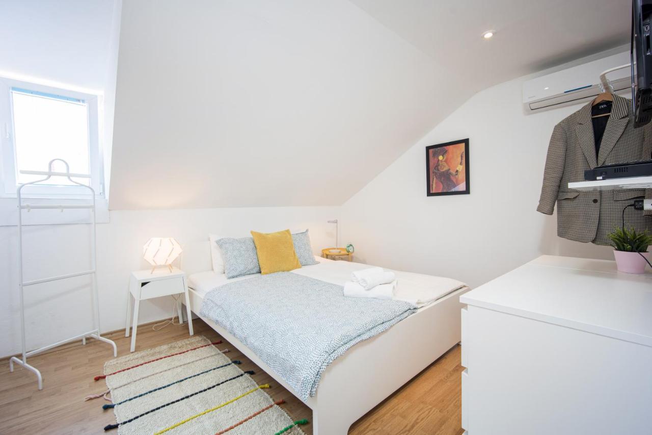 Top-Floor Apartment In Trogir Center Exterior photo